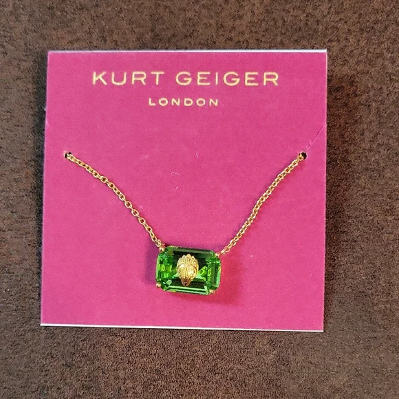 Kurt Geiger Emerald Cut Green Crystal Pendant Necklace - Picture 1 of 11